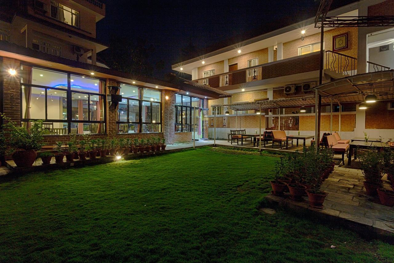 Shaligram Hotel & Spa Lalitpur Exterior photo